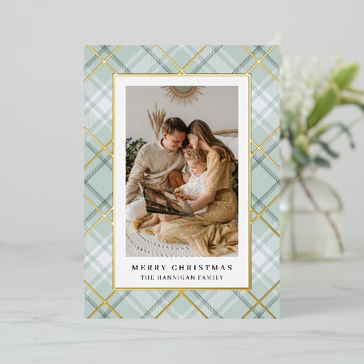 Elegant Green Plaid Familie Afbeelding Folie Feestdagenkaart (Staand Voorkant)
