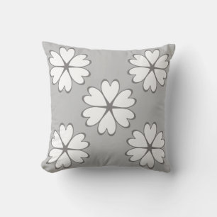 Elegant Grey and White Heart Flowers Kussen