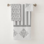Elegant Grijs Damast Eenvoudig Stripe Patroon Bad Handdoek (Insitu)
