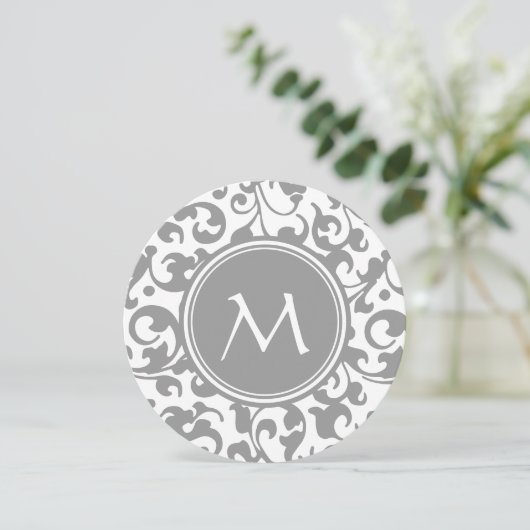 Elegant grijs en White Damask Scroll Monogram Kaart (Staand voorkant)