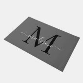 Elegant Grijs Zwart Aangepaste Monogram Script Naa Deurmat (Schuin)