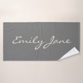 Élégant Gris manuscrit Nom du script personnalisé (Serviette de bain)