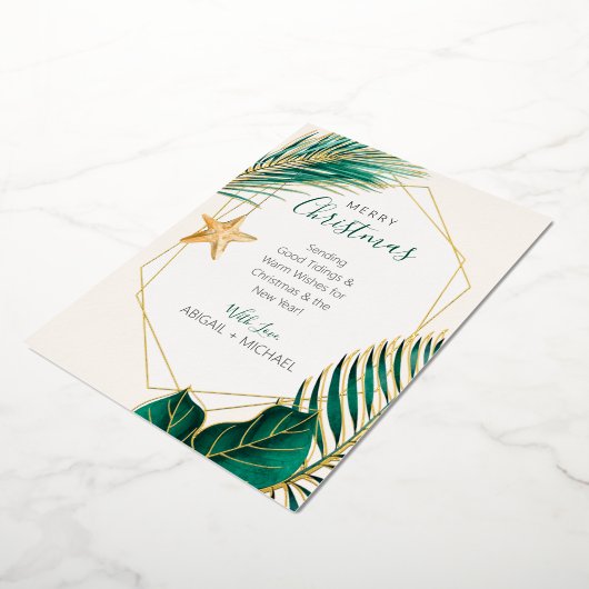 Elegant groen en gouden strand tropisch Kerstmis Folie Feestdagenkaart (Gedraaid)