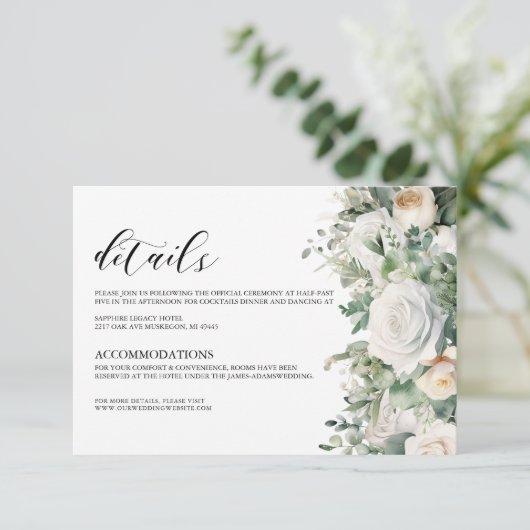 Elegant groen eucalyptus wit rose bruiloft informatiekaartje (Staand voorkant)