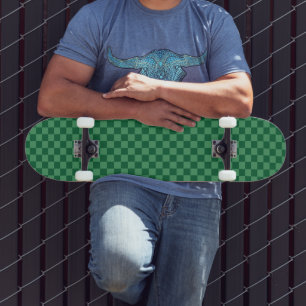 Elegant groen schaakbordpatroon skateboard