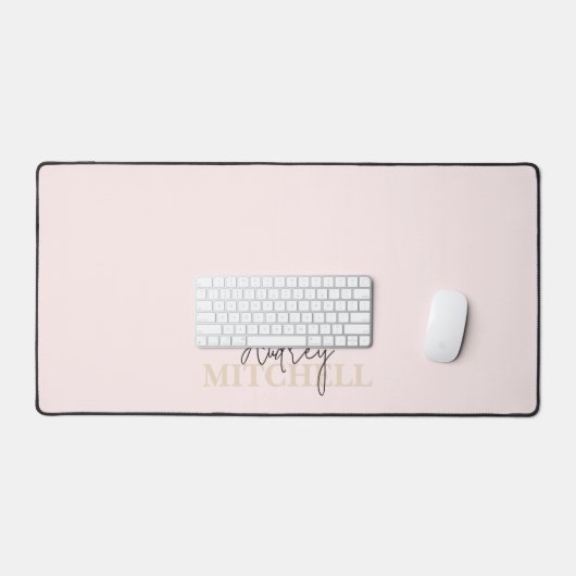 Elegant Handtekening Script Monogram Roze Bureaumat (Keyboard & Muis)
