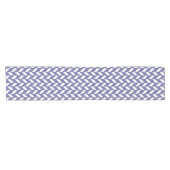 Elegant Herringbone Chevron Pattern Korte Tafelloper (Horizontaal)