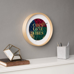 Elegant horloge met "Cozy Luxe Vibes"-ontwerp 