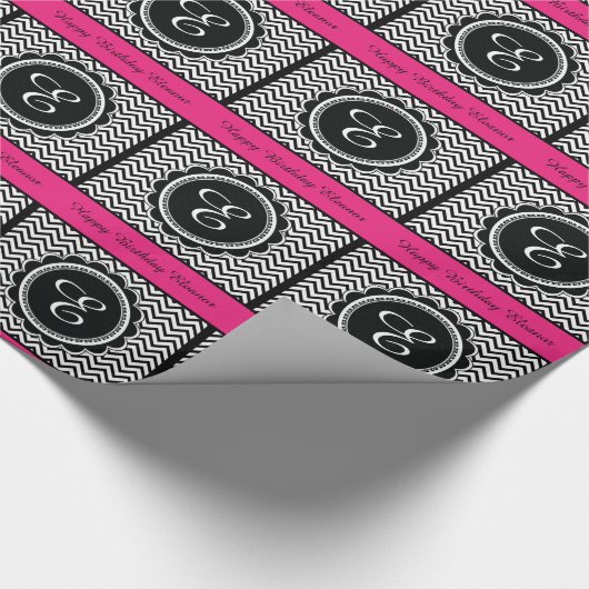 Elegant Hot Pink Monogram Chevron Pattern Cadeaupapier (Hoek)