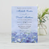Elegant Hydrangea Blue Florals Wedding Invitation Kaart (Staand voorkant)