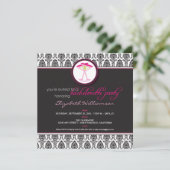 Élégant Invitation Damask Bachelorette (rose) (Debout devant)