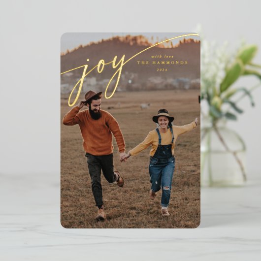 Elegant 'Joy' Typografisch script Folie Feestdagenkaart (Staand Voorkant)