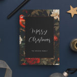 Élégant Joyeux Noël Vintage sombre<br><div class="desc">Elegant Dark Joyeux Noël carte : un design original et frappant,  avec une police élégante mélangée avec un arrière - plan vintage en tapisserie.</div>