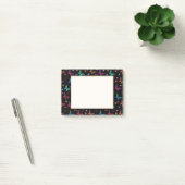 Elegant kleurrijke vlinders op zwart post-it® notes (Kantoor)