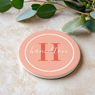 Elegant Koraal Oranje Ronde Monogram Script Zandsteen Onderzetter