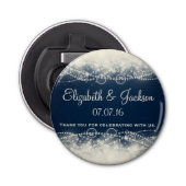 Elegant Lace en Pearls Wedding Favor Button Flesopener (Voorkant)