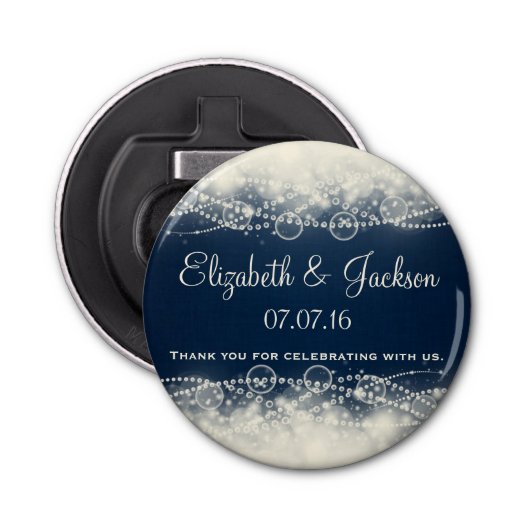 Elegant Lace en Pearls Wedding Favor Button Flesopener (Voorkant)