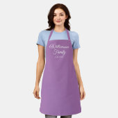 Elegant lavender aangepaste script naam jaar schort (Gedragen)