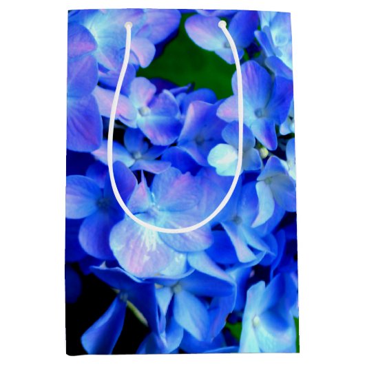 Elegant licht paarse magenta bloemenhortensia medium cadeauzakje (Voorkant)