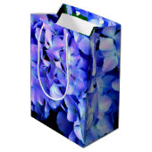 Elegant licht paarse magenta bloemenhortensia medium cadeauzakje (Achterkant Gekanteld)