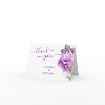 Elegant lila paarse bloemstuk met foto bruiloft