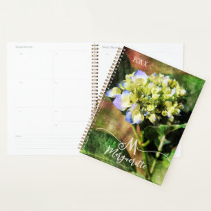 Élégant "M" Monogramme Floral Hydrangea Planner