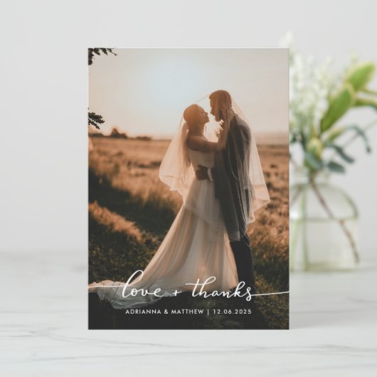 Élégant Mariage Amour Et Script De Merci | Photo (Debout devant)