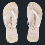 Elégant Mariage de femme de chambre d'or rose pâle<br><div class="desc">Ces tongs de mariage élégants sont une excellente façon de remercier et de reconnaître vos demoiselles d'honneur, tout en donnant à leurs pieds un repos après une longue journée. La belle conception présente un design élégant avec des remplissages en dentelle dorée sur un arrière - plan rose pâle et rose...</div>
