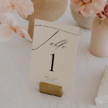 Élégant Mariage de script moderne Numéros de table<br><div class="desc">Ces numéros de table de luxe mariage disposent d'élégantes calligraphies pour un look surélevé. Personnalisez-le avec vos noms et votre date de mariage ou d'événement. Ce que vous changez d'un côté sera automatiquement mis à jour de l'autre. Découvrez d'autres objets de cette collection Charlotte pour un look cohésif.</div>