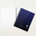 Elégant Marine Blue Silver Nomination Book Planifi<br><div class="desc">Elégant Luxe Brossé Métallo Argent Médaillon Nom Titre Texte personnalisé Marine Blue Gradient Arrière - plan Rendez-vous Planificateur de livre</div>