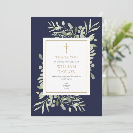 Elegant marineblauw rouwmemoriaal gouden kruis bedankkaart (Staand voorkant)