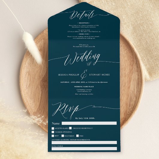 Elegant marineblauw wit script moderne bruiloft all in one uitnodiging