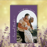 Elégant Merci Script Mauve 2 Photo Arch Mariage<br><div class="desc">Elégant, minimaliste Main Lettered Arch 2 Mariage photo Carte de remerciements couleur mauve violet. Un élégant modèle mariage avec une photo (en forme d'arc) à l'avant et une photo à l'arrière. Avec le texte "Amour et merci" dans une tourbillonnant police de calligraphie ou de script de typographie en couleur blanche...</div>