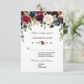 Elégant Merlot Navy Blue Floral Wedding RSVP (Debout devant)
