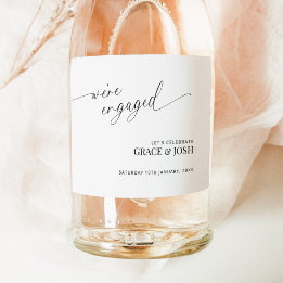 Elegant Minimal We're Engagement Party Sparkling Wijnetiket