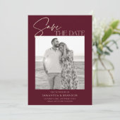 Elegant Minimalist Burgundy Photo Save The Date (Debout devant)