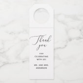 Elegant Minimalist Clean Script Wedding Thank You Flessenhanger (Voorkant)