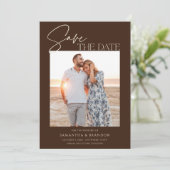 Elegant Minimalist Dark Brown Photo Save The Date (Debout devant)