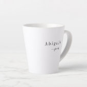 Elegant minimalistische scriptnaam op maat latte mok (Rechterhoek)