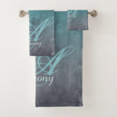 Elegant Mint Blauwgroen Gray rustige monogram Bad Handdoek (Insitu)