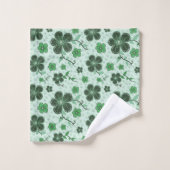 Elegant, Modern Flower Pattern on Green Bad Handdoek (Wasdoekje)