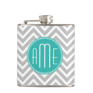 Elegant Modern Gray Chevron en Mint Monogram Heupfles