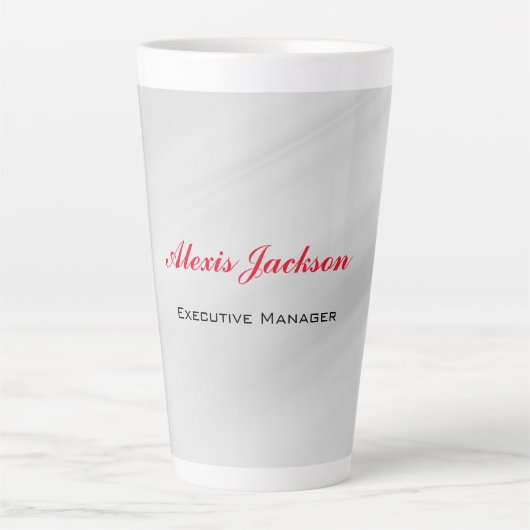 Elegant modern, hedendaags stijlgrijs rood latte mok (Voorkant)