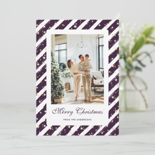 Elegant Modern Paarse Wit Foto Vrolijk Kerstfeest Feestdagenkaart (Staand voorkant)
