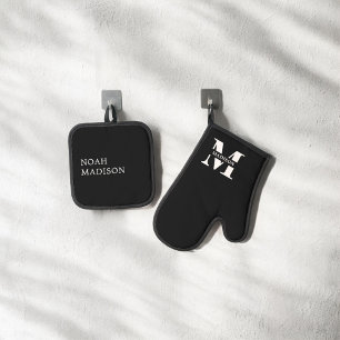Elegant Monogram Black Ovenwant & Pannenlap Set