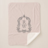 Elegant Monogram Crest Blush Pink Sherpa Deken (Voorkant)