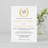 Elegant Monogram Crest Gold Wedding Folie Uitnodiging (Staand Voorkant)