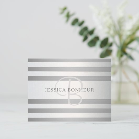 Elegant monogram Faux Silver Gradient Gray Stripes Briefkaart (Staand voorkant)