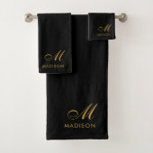 Elegant Monogram Goud Script Naam Zwart Bad Handdoek (Insitu)