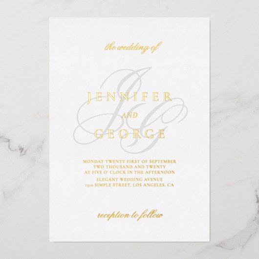 Elegant monogram initiaal wit trouwgoud folie uitnodiging (Voorkant)